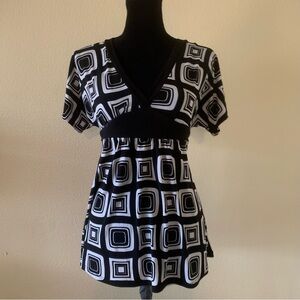 Charlotte Russe Black and White Geometric Blouse